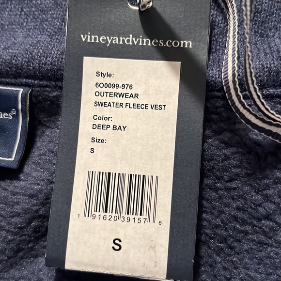 NWT Vineyard Vines Outerwear Vest - Picture 4 of 6